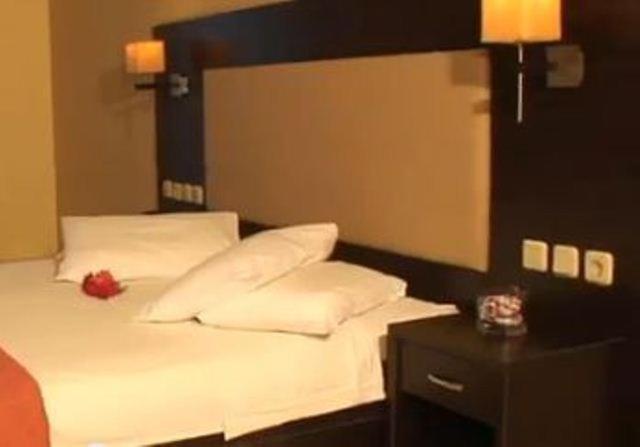 Hotel Denny'S Inn Alimos ภายนอก รูปภาพ